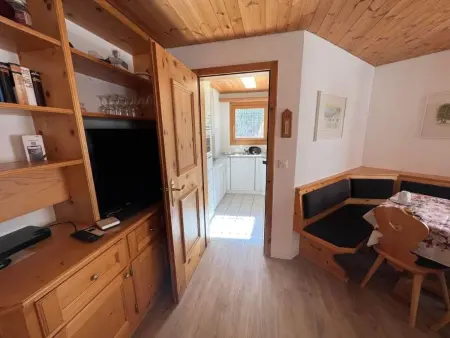 Chesa Bernina, Appartement 6 personnes à Bever - Photo 9