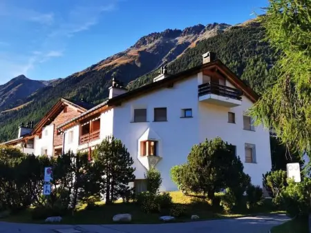 Via charels sur 8, Appartement 6 personnes à Bever - Photo 1