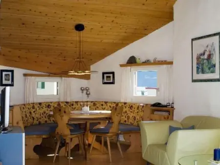 Chesa Tauschna, Appartement 2 personnes à Samedan - Photo 2