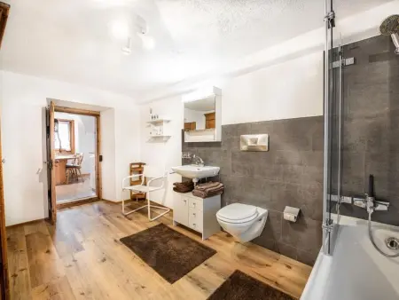 Chesa Treig, Appartement 2 personnes à Samedan - Photo 6