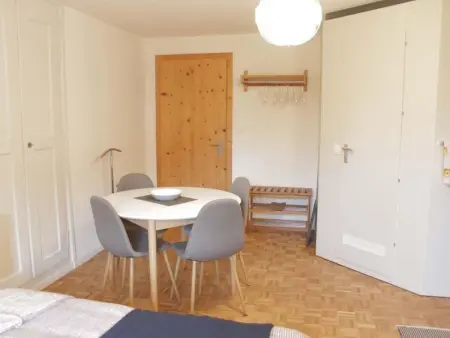 Plazzet 12, Appartement 2 personnes à Samedan - Photo 4