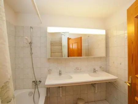Il balcun tort, Appartement 5 personnes à Pontresina - Photo 8