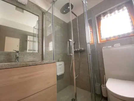 Chesa Delfin, Appartement 5 personnes à Pontresina - Photo 10