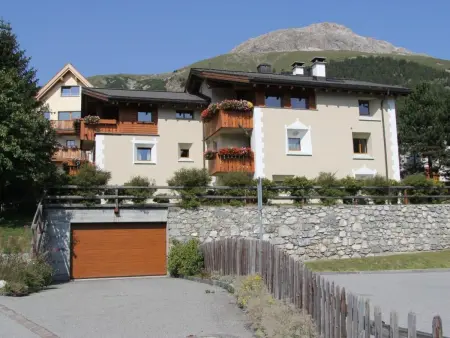 Aivla, Appartement 2 personnes à Celerina - Photo 2