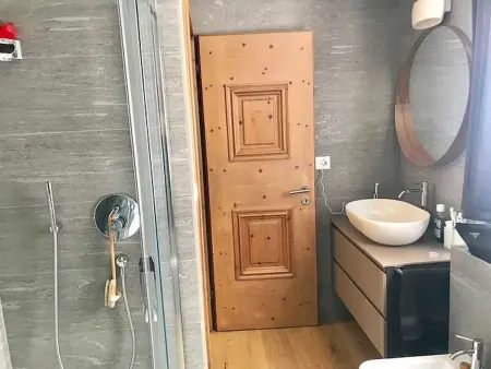 Chesa Ladina, Appartement 4 personnes à La Punt Chamues ch - Photo 4