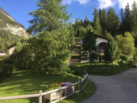 Chesa Giannuot, Appartement 4 personnes à La Punt Chamues ch - Photo 30
