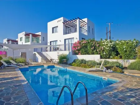 mit Garten, Grill und Terrasse, Maison 7 personnes à Agios Georgios Pegeias - Photo 28