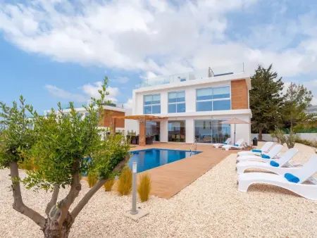 Luxuriöse Villa mit 4 Schlafzimmern, privatem Pool und Whirlpool - Photo 3