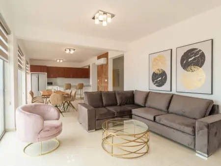 Luxuriöse Villa mit 4 Schlafzimmern, privatem Pool und Whirlpool - Photo 11
