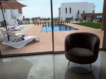 Luxuriöse Villa mit 4 Schlafzimmern, privatem Pool und Whirlpool - Photo 18
