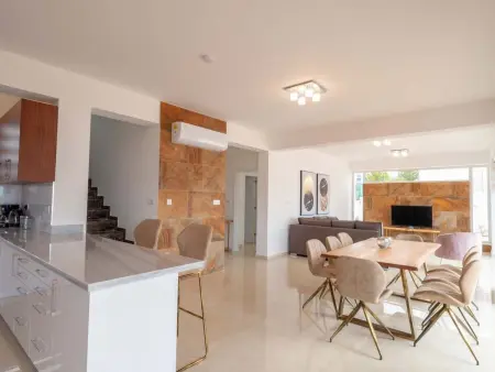Luxuriöse Villa mit 4 Schlafzimmern, privatem Pool und Whirlpool - Photo 19