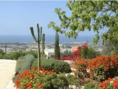 Iptamena  mit Blick auf das Wasser, Maison 6 personnes à Peyia - Photo 5