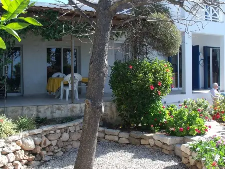 Iptamena  mit Blick auf das Wasser, Maison 6 personnes à Peyia - Photo 6