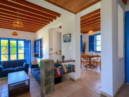 Schönes Ferienhaus mit Balkon in Polis Chrysochous - Photo 2