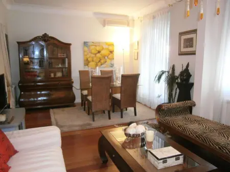 Casa  mit Balkon, Appartement 5 personnes à Madrid - Photo 1