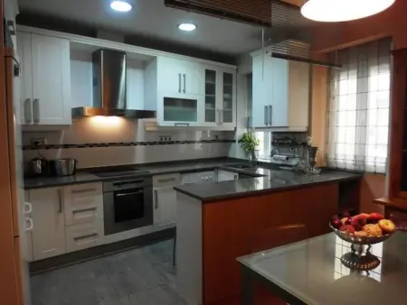 Casa  mit Balkon, Appartement 5 personnes à Madrid - Photo 6