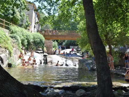 Natürlicher Urlaub in einem Ferienhaus mit Garten und Terrasse - Photo 11