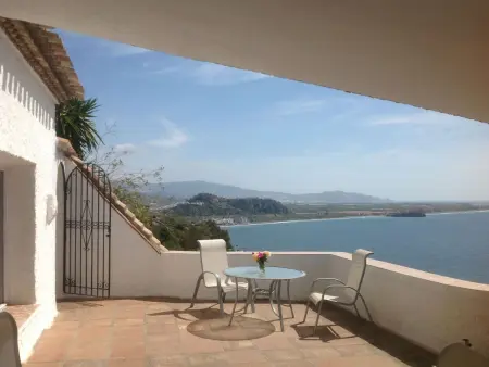 Villa mit außergewöhnlicher Aussicht und beheiztem Pool - Photo 4