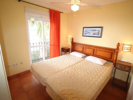 Wohnung in Torrox mit Großem gemeinsamem Pool und Meerblick - Photo 9
