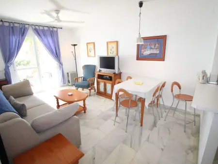 Appartement in Torrox Costa mit Beheiztem gemeinsamem Pool und Meerblick - Photo 3