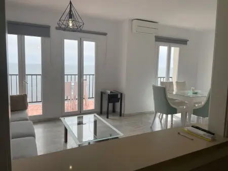 Wunderschöne Ferienwohnung in Las Lagunas De Mijas mit Möblierter Terrasse - Photo 7