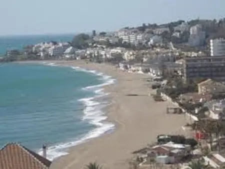 Wunderschöne Ferienwohnung in Las Lagunas De Mijas mit Möblierter Terrasse - Photo 15