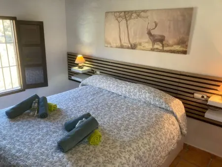 Wunderschön gelegenes Ferienhaus mit privatem Pool - Photo 8