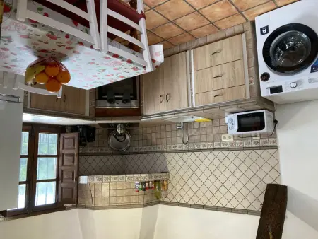 Wunderschön gelegenes Ferienhaus mit privatem Pool - Photo 12