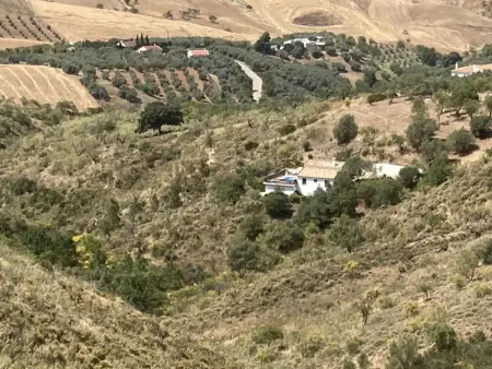 Wunderschön gelegenes Ferienhaus mit privatem Pool - Photo 31