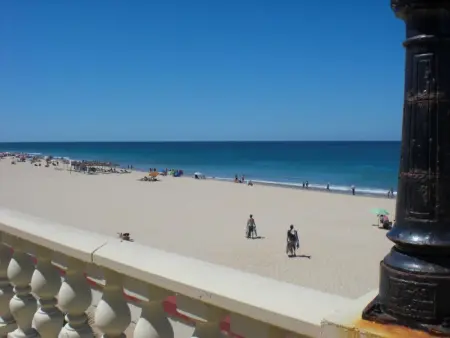 Penthouse. Klimatisierung. Strand und Sonne das ganze Jahr über - Photo 31