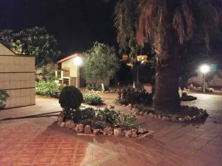 Villa  Los Arcos  mit privatem Garten und Terrasse - Photo 12