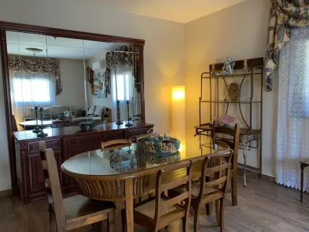 Geräumiges Haus mit exklusivem Schwimmbad und Solarium. - Photo 8
