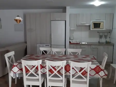 Geräumiges Haus mit exklusivem Schwimmbad und Solarium. - Photo 17