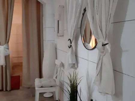 Geräumiges Haus mit exklusivem Schwimmbad und Solarium. - Photo 38