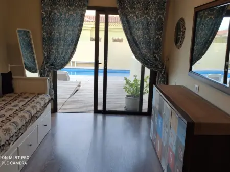 Geräumiges Haus mit exklusivem Schwimmbad und Solarium. - Photo 49