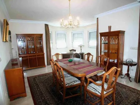 Penthouse Vistamar mit beheiztem Gemeinschaftspool - Photo 4