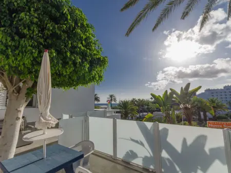 Terrassenwohnung mit zwei Schlafzimmern am Strand - Photo 2