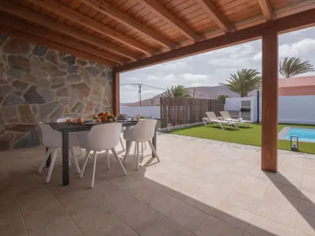 Modernes und helles Ferienhaus direkt am Meer, mit zwei großen Terrassen, Garte - Photo 8