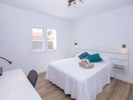 Modernes und helles Ferienhaus direkt am Meer, mit zwei großen Terrassen, Garte - Photo 22