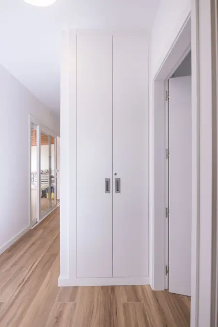 Modernes und helles Ferienhaus direkt am Meer, mit zwei großen Terrassen, Garte - Photo 29