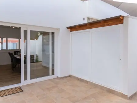 Modernes und helles Ferienhaus direkt am Meer, mit zwei großen Terrassen, Garte - Photo 38
