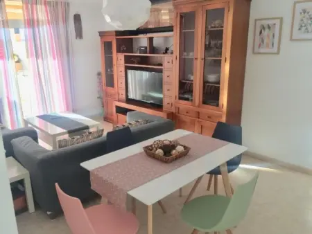 Schöne Wohnung mit Sonnenterrasse und Meerblick - Photo 22