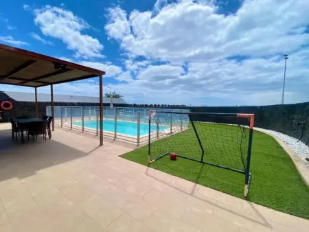 Villa Abuelo Paco - Privater beheizter Pool, Maison 4 personnes à Playa Blanca - Photo 2