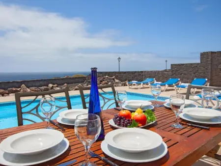 Wunderschöne, umweltfreundliche Villa am Meer, Maison 6 personnes à Playa Blanca - Photo 3