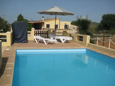 Ferienvilla mit Garten, Grill und Terrasse, Maison 9 personnes à Llucmajor - Photo 1