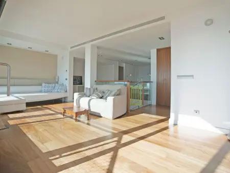 Majestätische Villa mit 5 Schlafzimmern und Pool direkt am Meer - Photo 7