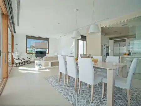 Majestätische Villa mit 5 Schlafzimmern und Pool direkt am Meer - Photo 34