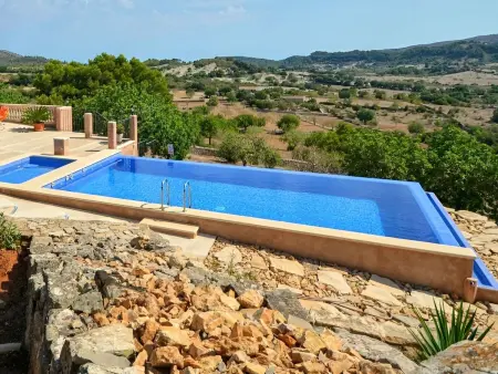 Schöne Finca mit Aussicht, Pool und Jacuzzi, Maison 7 personnes à Son Gall Vell - Photo 15