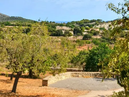 Schöne Finca mit Aussicht, Pool und Jacuzzi, Maison 7 personnes à Son Gall Vell - Photo 16