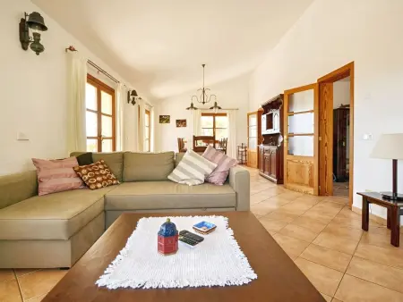 Schöne Finca mit Aussicht, Pool und Jacuzzi, Maison 7 personnes à Son Gall Vell - Photo 20